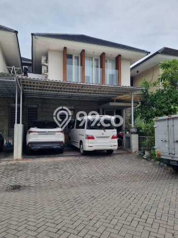 Jual Rumah Mewah Elegan Dengan View Cantik di Mulyosari, Surabaya Jual Rumah Mewah Elegan Dengan View Cantik di Mulyosari, Surabaya