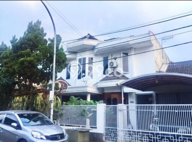 Rumah Strategis Modern Lb 300m2 di Margahayu, Bandung Rumah Strategis Modern Lb 300m2 di Margahayu, Bandung