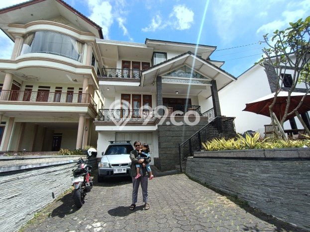 Dijual Rumah Elit Exclusive di Lembang, Bandung Barat Dijual Rumah Elit Exclusive di Lembang, Bandung Barat
