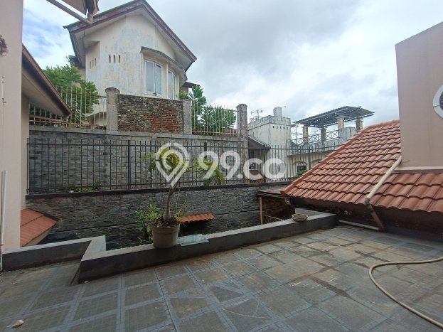Ready to Use! Luxury House LT 349m2 Desain Elegan di Tubagus Ismail Ready to Use! Luxury House LT 349m2 Desain Elegan di Tubagus Ismail