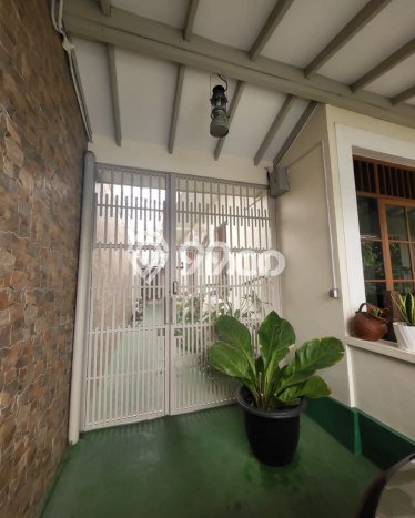Dijual Rumah Luas Elegan Dengan View Cantik di Burangrang, Bandung Dijual Rumah Luas Elegan Dengan View Cantik di Burangrang, Bandung