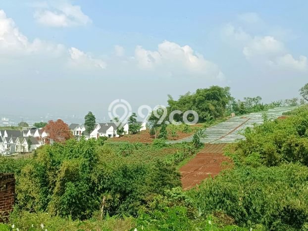Tanah Dijual Lokasi Strategis di Bandung dengan Luas 3200m2 Tanah Dijual Lokasi Strategis di Bandung dengan Luas 3200m2