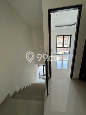 Dijual Hunian Rumah Terawat 3 Kamar di Manukan, Surabaya Dijual Hunian Rumah Terawat 3 Kamar di Manukan, Surabaya