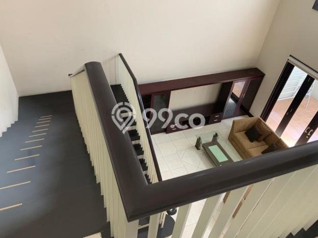 Hunian Mewah Dijual LT 290m2 di Dukuh Pakis, Surabaya Hunian Mewah Dijual LT 290m2 di Dukuh Pakis, Surabaya