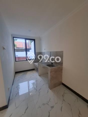 Rumah Strategis Minimalis Lb 120m2 di Sambikerep, Surabaya Rumah Strategis Minimalis Lb 120m2 di Sambikerep, Surabaya
