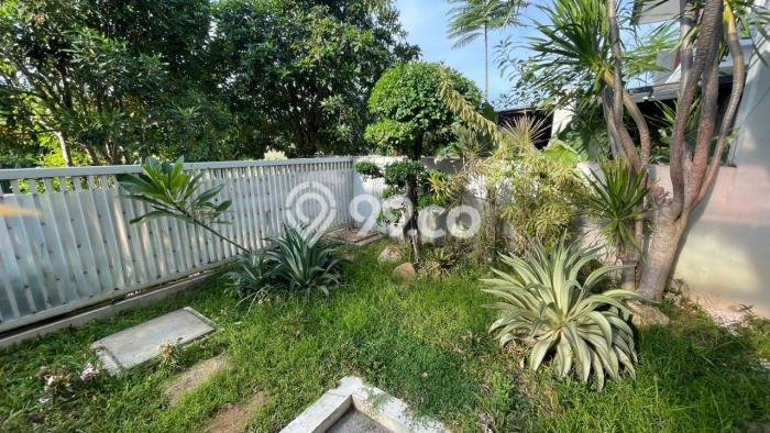 Rumah Elit Modern Siap Huni di Surabaya Kota Surabaya Rumah Elit Modern Siap Huni di Surabaya Kota Surabaya