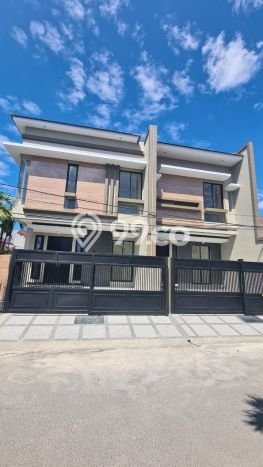 Hunian Nyaman Asri 4 KT Siap Pakai di Sutorejo Surabaya Hunian Nyaman Asri 4 KT Siap Pakai di Sutorejo Surabaya