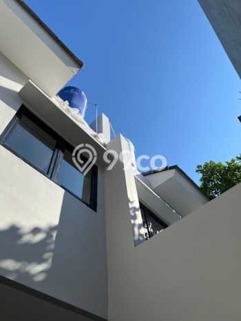 Dijual Hunian Rumah Terawat 3 Kamar di Manukan, Surabaya Dijual Hunian Rumah Terawat 3 Kamar di Manukan, Surabaya