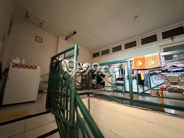 Ruko Bagus Dijual LB 225m2 Lokasi Strategis Surabaya Area Cocok untuk Bisnis Ruko Bagus Dijual LB 225m2 Lokasi Strategis Surabaya Area Cocok untuk Bisnis