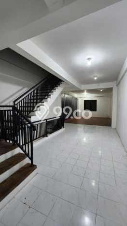 Dijual! Ruko di Surabaya Kota Surabaya LT 68m2 / LB 223m2 Kawasan Bisnis Dijual! Ruko di Surabaya Kota Surabaya LT 68m2 / LB 223m2 Kawasan Bisnis