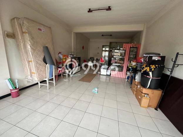 Ruko Bagus Dijual LB 225m2 Lokasi Strategis Surabaya Area Cocok untuk Bisnis Ruko Bagus Dijual LB 225m2 Lokasi Strategis Surabaya Area Cocok untuk Bisnis