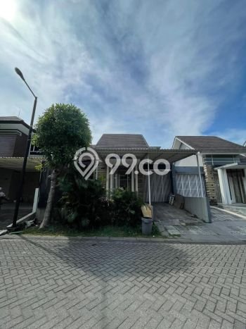 Disewakan! Rumah 2 Kamar Tidur &
2 Kamar Mandi di Citraland, Surabaya Disewakan! Rumah 2 Kamar Tidur &
2 Kamar Mandi di Citraland, Surabaya