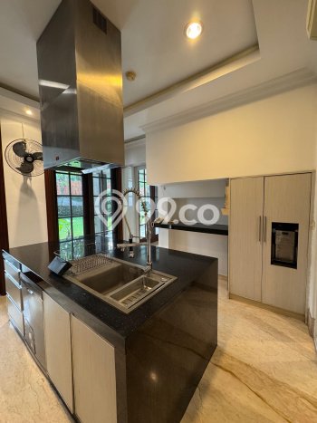 Disewakan Rumah Nyaman LT 1990m2 / LB 510m2 di Cipete, Jakarta Selatan Disewakan Rumah Nyaman LT 1990m2 / LB 510m2 di Cipete, Jakarta Selatan