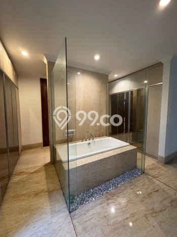 Disewakan Rumah Nyaman LT 1990m2 / LB 510m2 di Cipete, Jakarta Selatan Disewakan Rumah Nyaman LT 1990m2 / LB 510m2 di Cipete, Jakarta Selatan