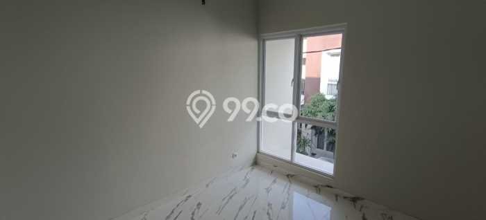 Dijual Rumah Strategis Bagus Punya 4 KT di Jagakarsa Jakarta Selatan SHM Dijual Rumah Strategis Bagus Punya 4 KT di Jagakarsa Jakarta Selatan SHM