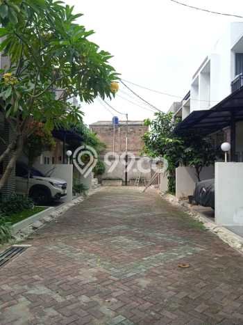 Jual Rumah Strategis Bagus Punya 3 KT di Jagakarsa Jakarta Selatan SHM Jual Rumah Strategis Bagus Punya 3 KT di Jagakarsa Jakarta Selatan SHM