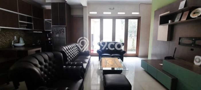 Rumah Luxury Modern Tanpa Renovasi di BSD Kencana Loka Tangerang Rumah Luxury Modern Tanpa Renovasi di BSD Kencana Loka Tangerang
