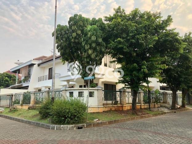 Rumah Mewah Dijual LT 397m2 di Kebon Jeruk, Jakarta Barat Rumah Mewah Dijual LT 397m2 di Kebon Jeruk, Jakarta Barat