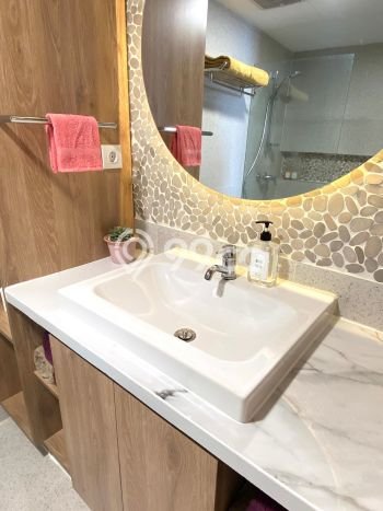 Apartemen Nyaman untuk Disewa, 2 Kamar di Jakarta Barat Apartemen Nyaman untuk Disewa, 2 Kamar di Jakarta Barat