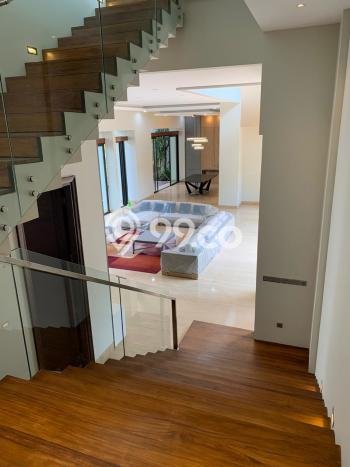 Jual Cepat Hunian Elegan Klasik di Tangerang Jual Cepat Hunian Elegan Klasik di Tangerang