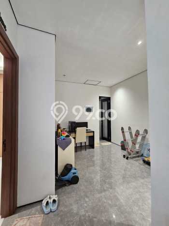 Ready to Use! Premium House LT 240m2 Desain Elegan di Alam Sutera Ready to Use! Premium House LT 240m2 Desain Elegan di Alam Sutera