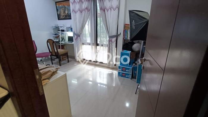 Rumah Elit LB 500m2 Siap Huni Desain Elegan di BSD, Tangerang Rumah Elit LB 500m2 Siap Huni Desain Elegan di BSD, Tangerang