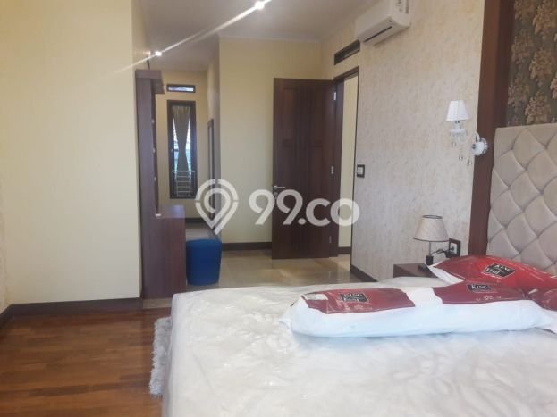 Rumah Elit LB 400m2 Siap Pakai Desain Elegan di Bandung Utara, Bandung Rumah Elit LB 400m2 Siap Pakai Desain Elegan di Bandung Utara, Bandung