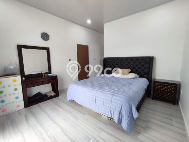 Rumah Elit LB 700m2 Siap Huni Desain Elegan di Cigadung, Bandung Rumah Elit LB 700m2 Siap Huni Desain Elegan di Cigadung, Bandung