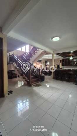 Dijual Rumah Luas Megah Dengan View Eksklusif di Tubagus Ismail, Bandung Dijual Rumah Luas Megah Dengan View Eksklusif di Tubagus Ismail, Bandung