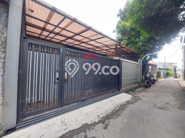 For Sale! Luxury House LT 235m2 Desain Modern di Pasteur For Sale! Luxury House LT 235m2 Desain Modern di Pasteur