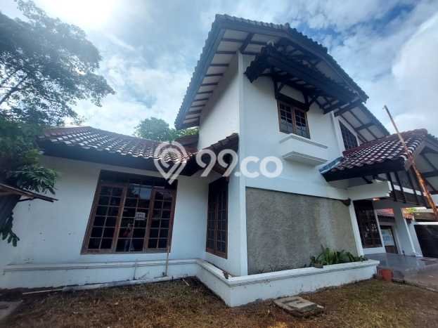Rumah Elit Modern Tanpa Renovasi di Pasteur Bandung Rumah Elit Modern Tanpa Renovasi di Pasteur Bandung