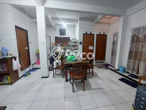 Ready to Use! Premium House LT 360m2 Desain Modern di Surapati Ready to Use! Premium House LT 360m2 Desain Modern di Surapati