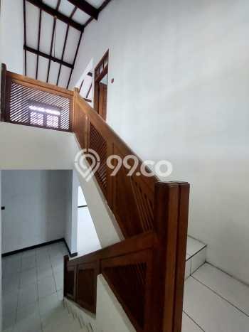 Rumah Elit Modern Tanpa Renovasi di Pasteur Bandung Rumah Elit Modern Tanpa Renovasi di Pasteur Bandung