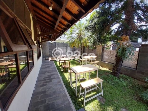 Ready to Use! Premium House LT 507m2 Desain Modern di Cigadung Ready to Use! Premium House LT 507m2 Desain Modern di Cigadung