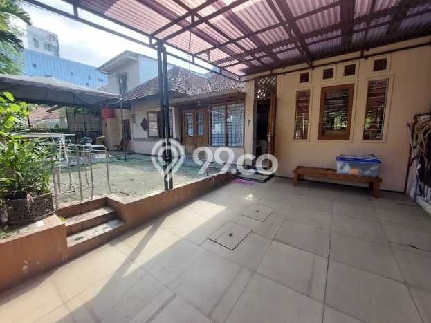 Ready to Use! Premium House LT 360m2 Desain Modern di Surapati Ready to Use! Premium House LT 360m2 Desain Modern di Surapati