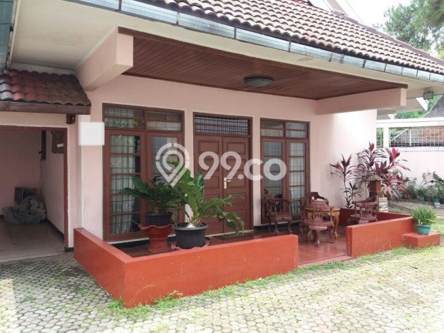 Ready to Use! Luxury House LT 1070m2 Desain Modern di Pejaten Ready to Use! Luxury House LT 1070m2 Desain Modern di Pejaten