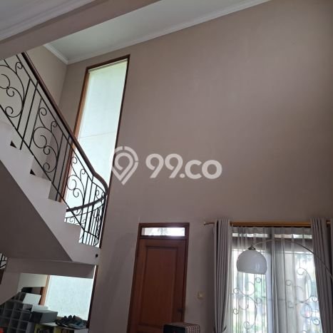 Ready to Use! Luxury House LT 344m2 Desain Elegan di Kota Wisata Ready to Use! Luxury House LT 344m2 Desain Elegan di Kota Wisata
