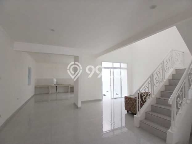 Rumah Luxury Modern Tanpa Renovasi di Kota Wisata Bogor Rumah Luxury Modern Tanpa Renovasi di Kota Wisata Bogor