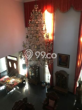 Rumah Elit Modern Tanpa Renovasi di Rawamangun Jakarta Timur Rumah Elit Modern Tanpa Renovasi di Rawamangun Jakarta Timur