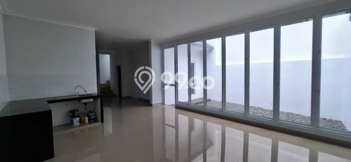 Rumah Minimalis 3 Kamar LT 144m2 di Kota Wisata Rumah Minimalis 3 Kamar LT 144m2 di Kota Wisata
