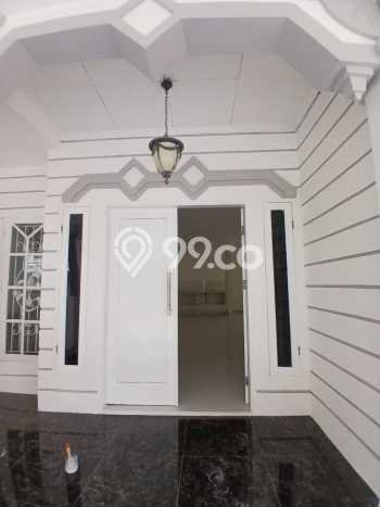 Rumah Luxury Modern Tanpa Renovasi di Kota Wisata Bogor Rumah Luxury Modern Tanpa Renovasi di Kota Wisata Bogor