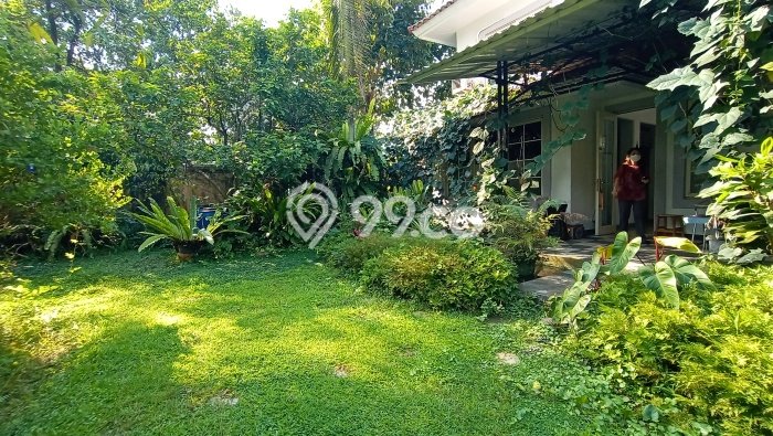 Rumah Elit LB 310m2 Siap Huni Desain Elegan di Sentul City, Bogor Rumah Elit LB 310m2 Siap Huni Desain Elegan di Sentul City, Bogor