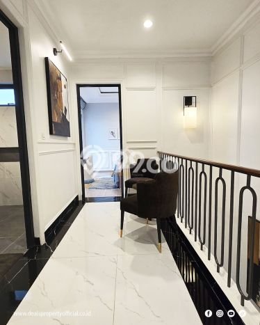 Hunian Mewah LB 231m2 Siap Pakai Desain Elegan di Sentul City, Bogor Hunian Mewah LB 231m2 Siap Pakai Desain Elegan di Sentul City, Bogor