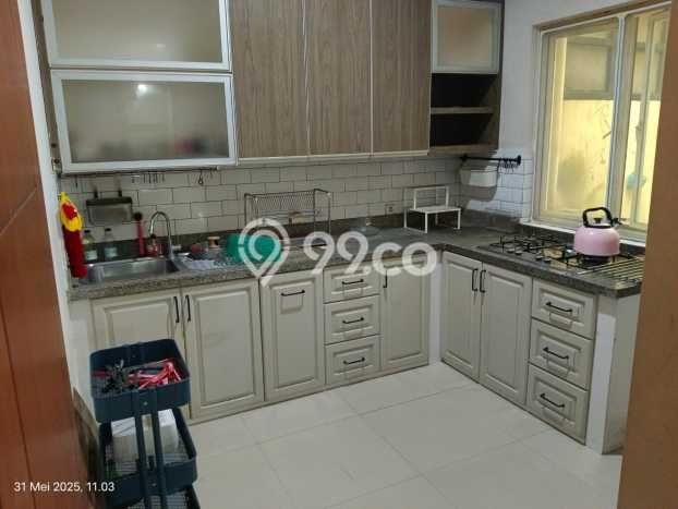 Hunian Mewah LB 220m2 Siap Pakai Desain Elegan di Modernland, Tangerang Hunian Mewah LB 220m2 Siap Pakai Desain Elegan di Modernland, Tangerang