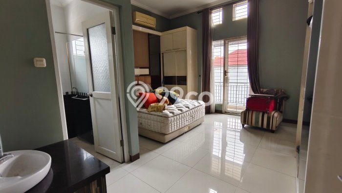 Rumah Luxury Modern Tanpa Renovasi di Modernland Tangerang Rumah Luxury Modern Tanpa Renovasi di Modernland Tangerang