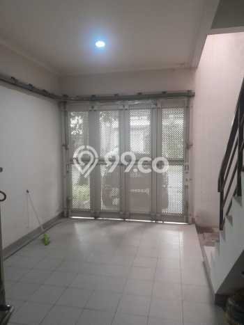 Rumah sewa siap huni 3 Kamar Tidur di BSD Eminent, Tangerang Rumah sewa siap huni 3 Kamar Tidur di BSD Eminent, Tangerang