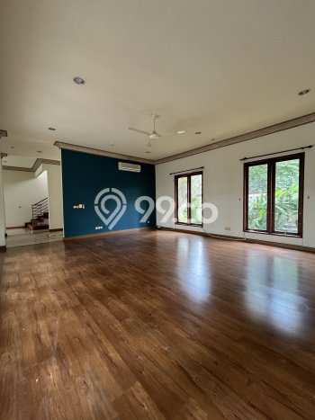 Disewakan Rumah Nyaman LT 920m2 / LB 750m2 di Cipete, Jakarta Selatan Disewakan Rumah Nyaman LT 920m2 / LB 750m2 di Cipete, Jakarta Selatan