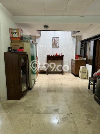 For Sale! Luxury House LT 200m2 Desain Elegan di Taman Kota For Sale! Luxury House LT 200m2 Desain Elegan di Taman Kota