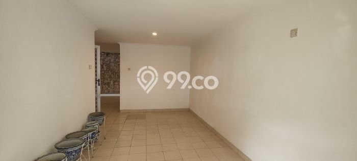 Rumah Elit Modern Siap Huni di Puri Indah Jakarta Barat Rumah Elit Modern Siap Huni di Puri Indah Jakarta Barat