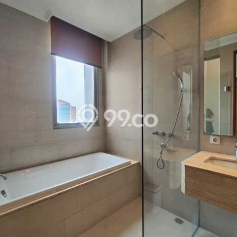 Siap Huni Apartemen Luxury di Taman Anggrek 3 Kamar & 3 Kamar Mandi Siap Huni Apartemen Luxury di Taman Anggrek 3 Kamar & 3 Kamar Mandi